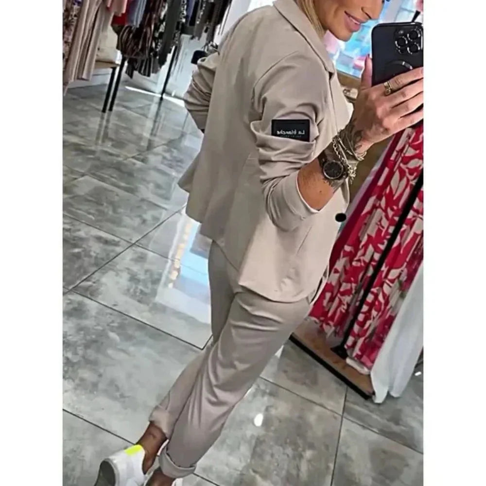 Ensemble blazer & pantalon souple – Confort&Classe