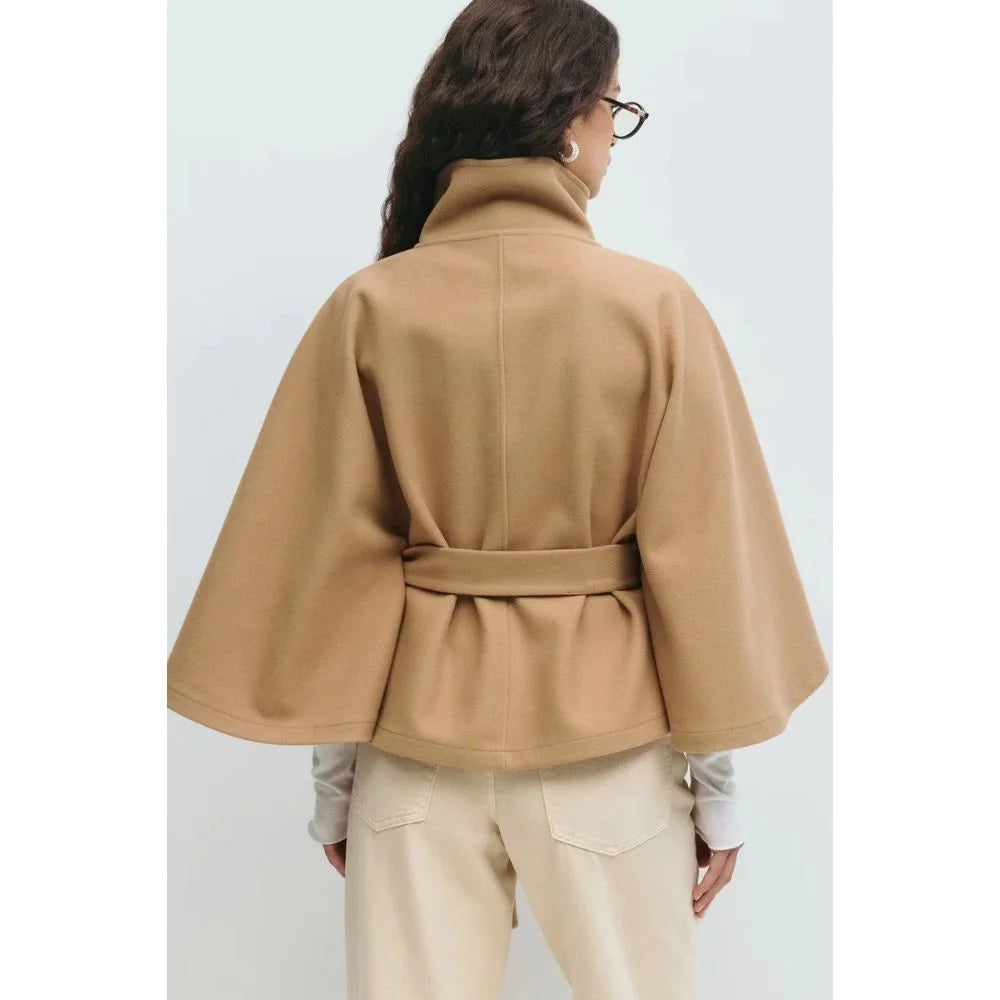 Manteau cape ceinturé - Élance ta silhouette en un geste