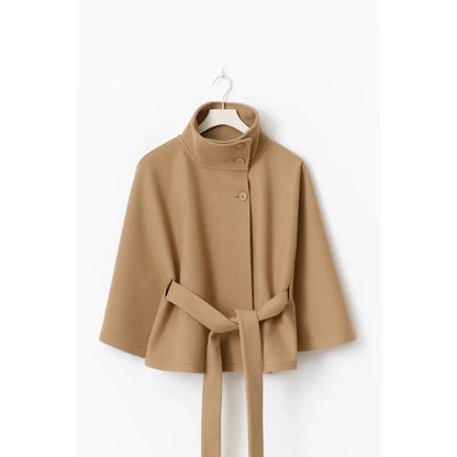 Manteau cape ceinturé - Élance ta silhouette en un geste