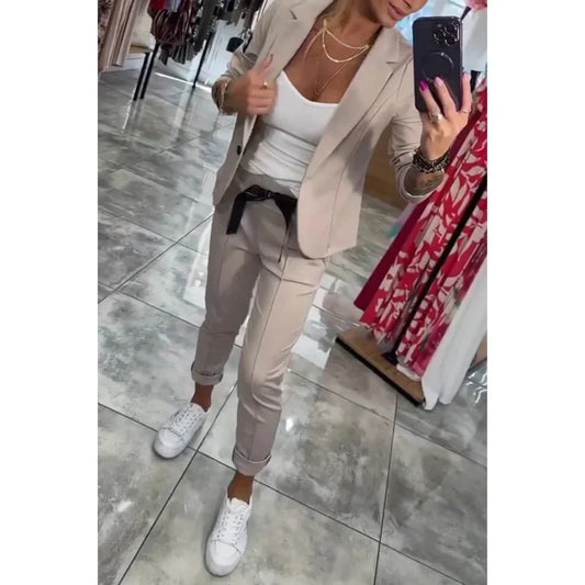 Ensemble blazer & pantalon souple – Confort&Classe