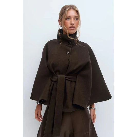 Manteau cape ceinturé - Élance ta silhouette en un geste