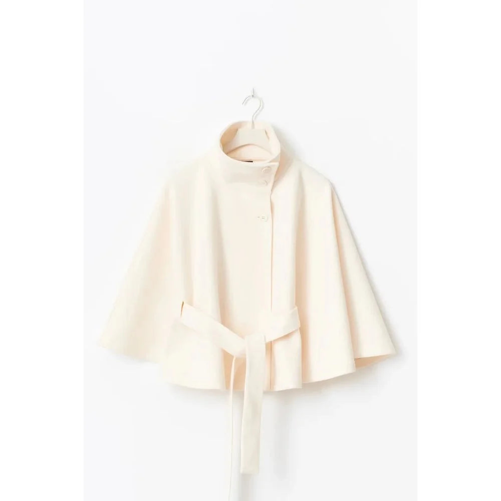 Manteau cape ceinturé - Élance ta silhouette en un geste