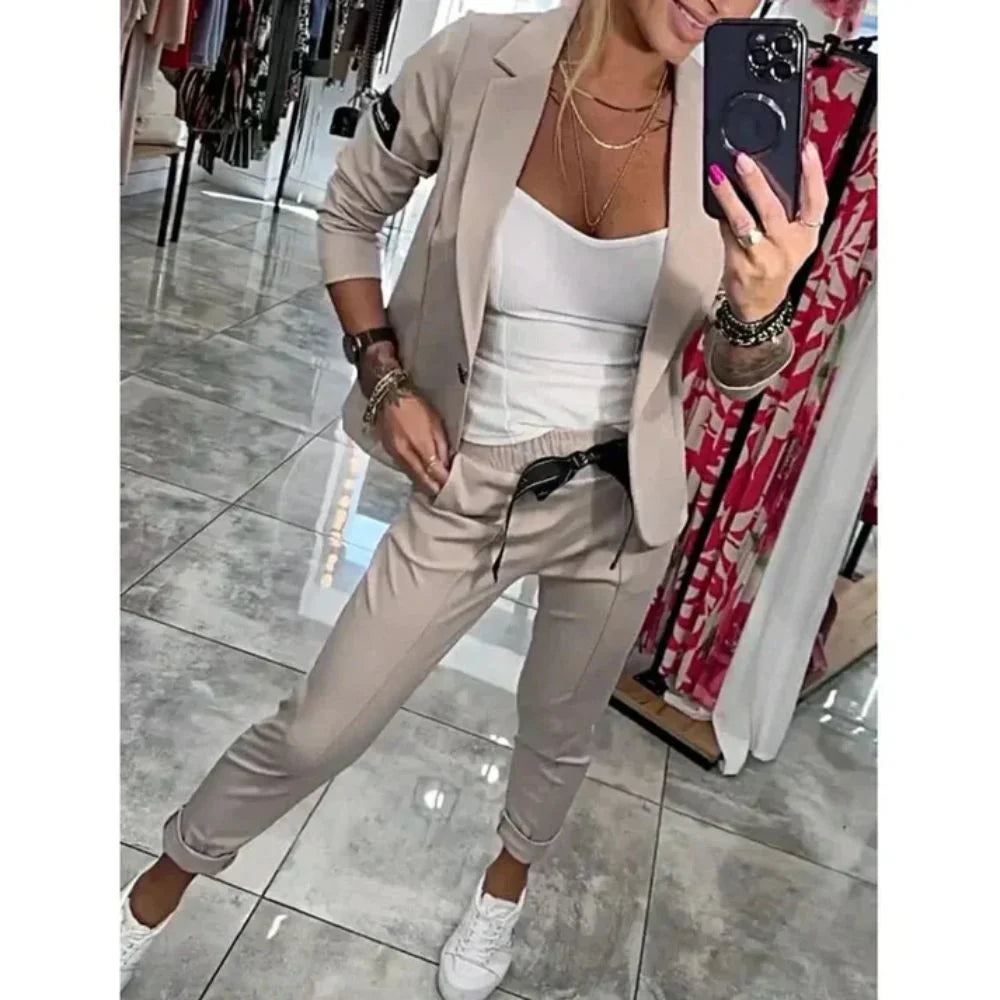 Ensemble blazer & pantalon souple – Confort&Classe