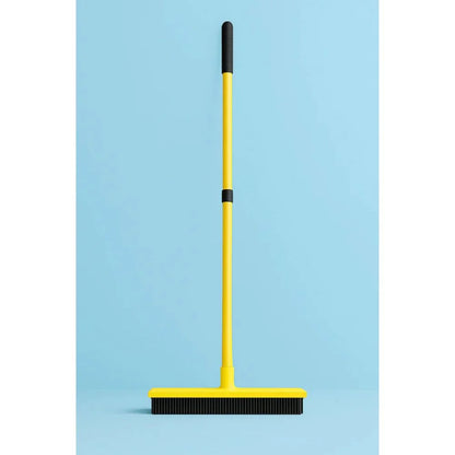 Brosse-balayette 3-en-1 | Fini les poils partout, en 2 minutes