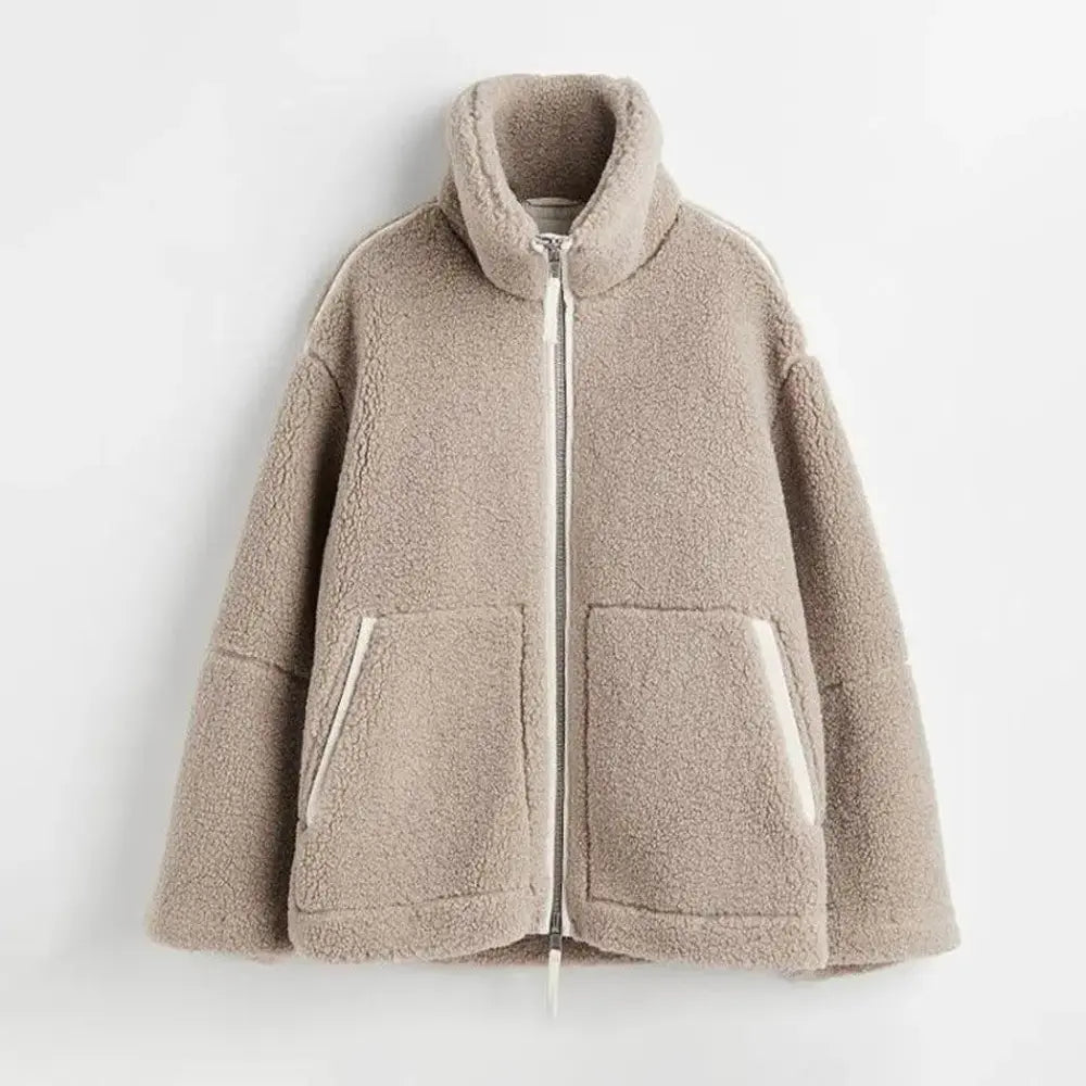 Veste polaire oversize – confort hivernal & allure tendance