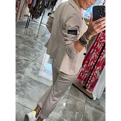 Ensemble blazer & pantalon souple – Confort&Classe