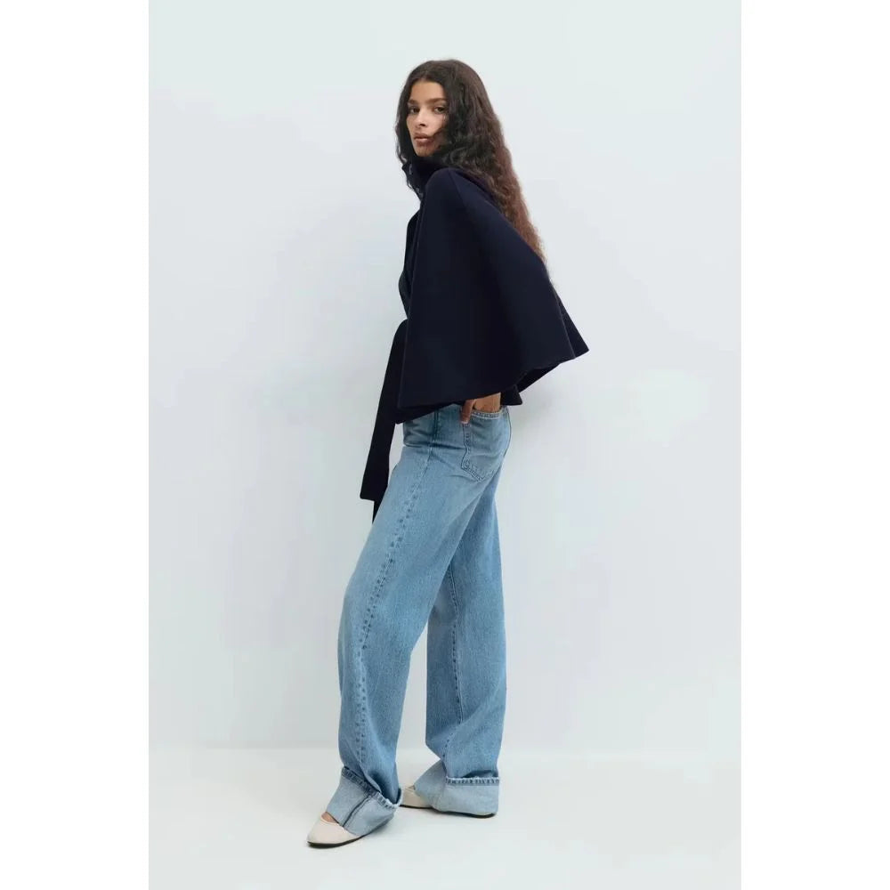 Manteau cape ceinturé - Élance ta silhouette en un geste